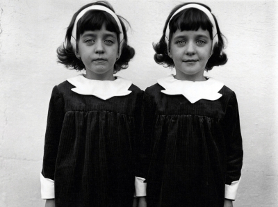 Diane Arbus, &quot;Identical twins&quot;, Roselle, N.J. 1967.